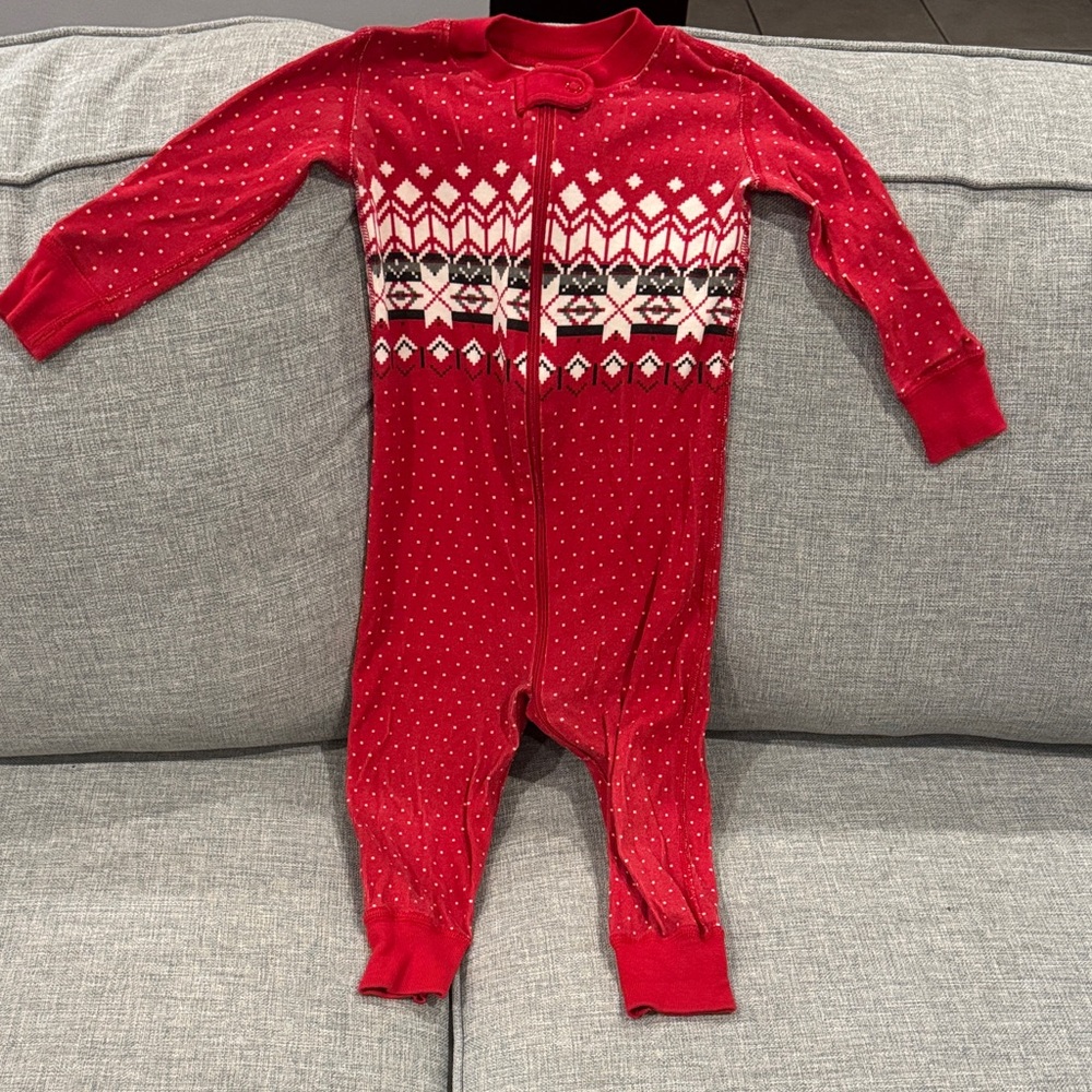 Hanna Andersson Red and White Holiday Christmas Pajamas 18-24 months